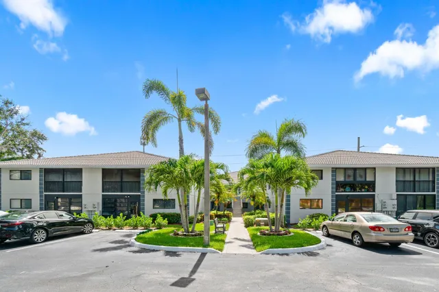 $225,000 | 15011 Ashland Circle, Unit 23, Delray Beach, FL 33484