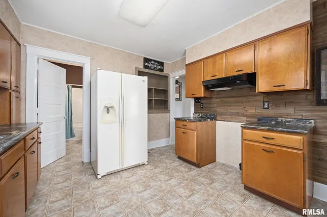 $129,900 | 203 Lyons Court, Toulon, IL 61483