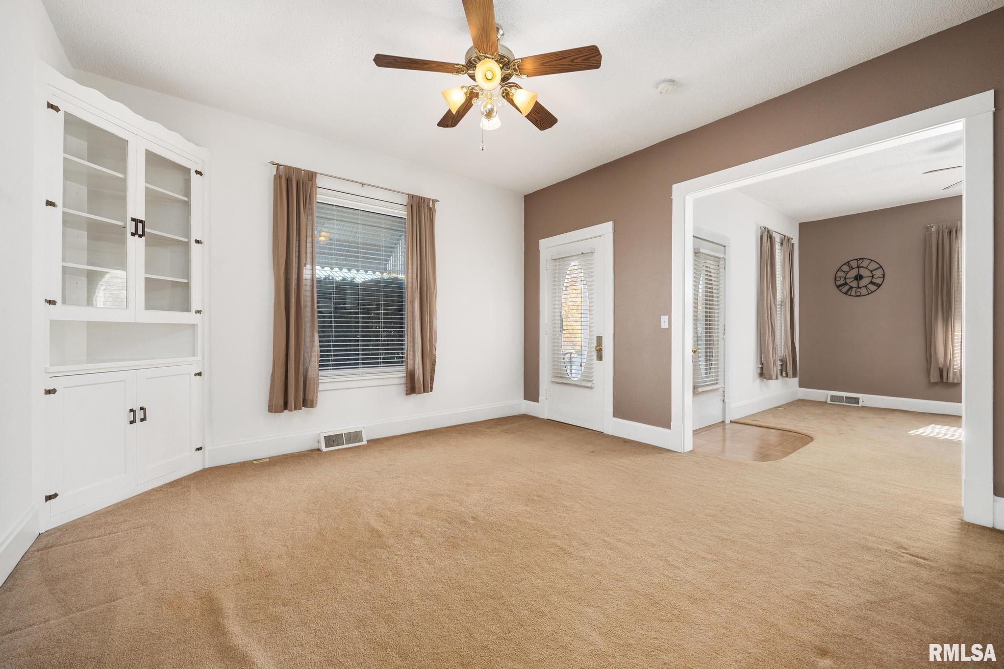 203 Lyons Court Toulon, IL 61483 - Photo 19 of 38