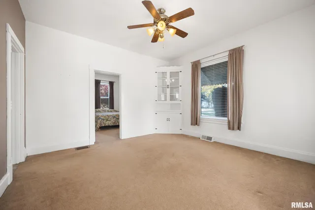 $129,900 | 203 Lyons Court, Toulon, IL 61483