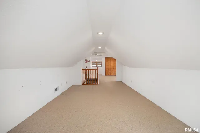 $129,900 | 203 Lyons Court, Toulon, IL 61483