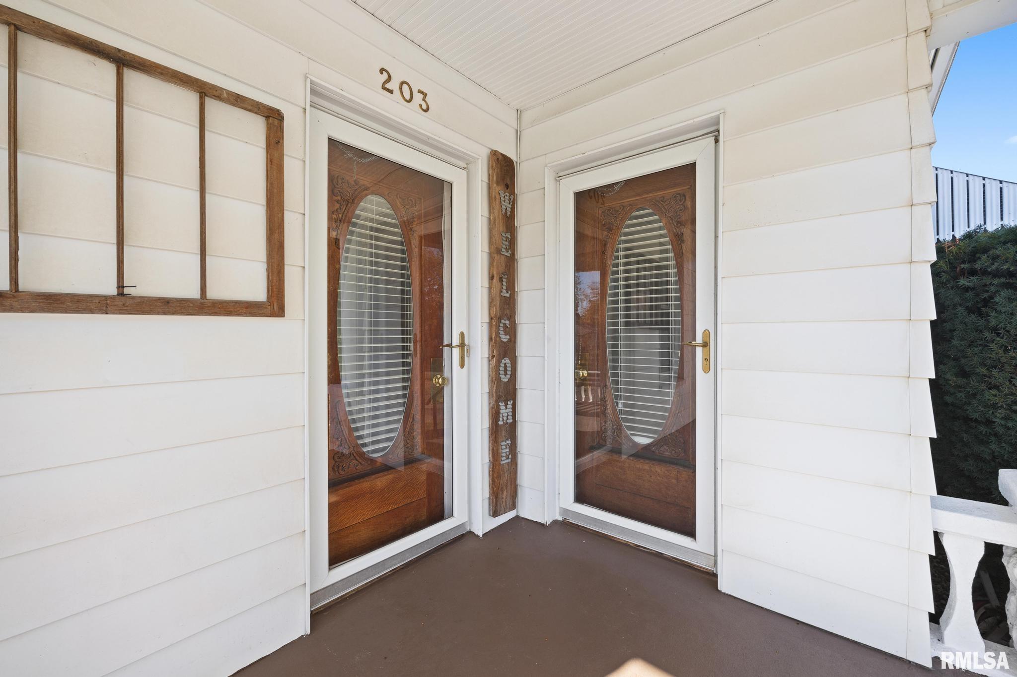 203 Lyons Court Toulon, IL 61483 - Photo 6 of 38