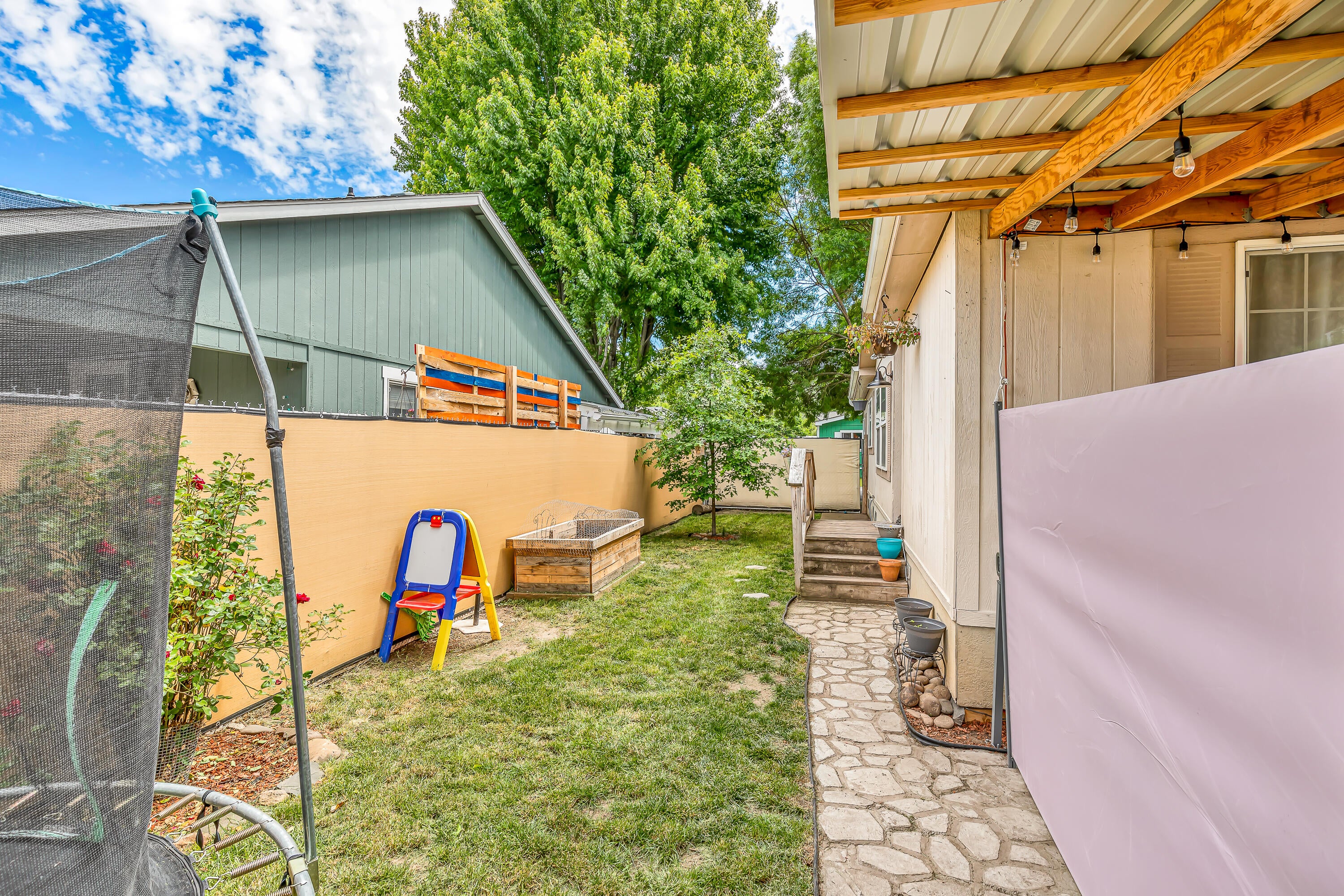 681 Brandi Way Eagle Point, OR 97524 - Photo 22 of 28 25