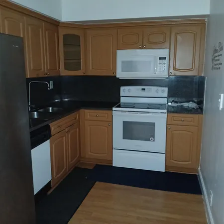 $2,600 | 3300 Northeast 191st Street, Unit 702, Aventura, FL 33180