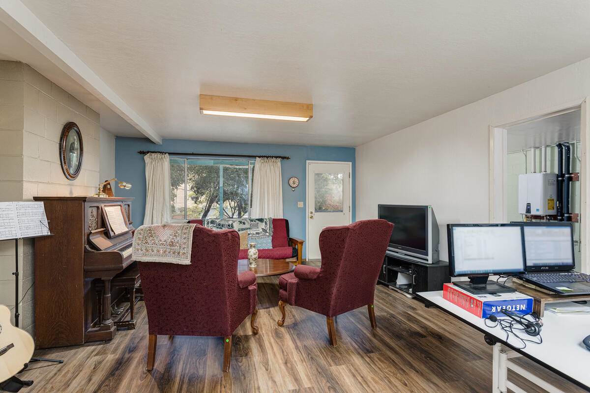 13645 Wheeler Acres Road Grass Valley, CA 95949 - Photo 11 of 21 Gallery Image 11