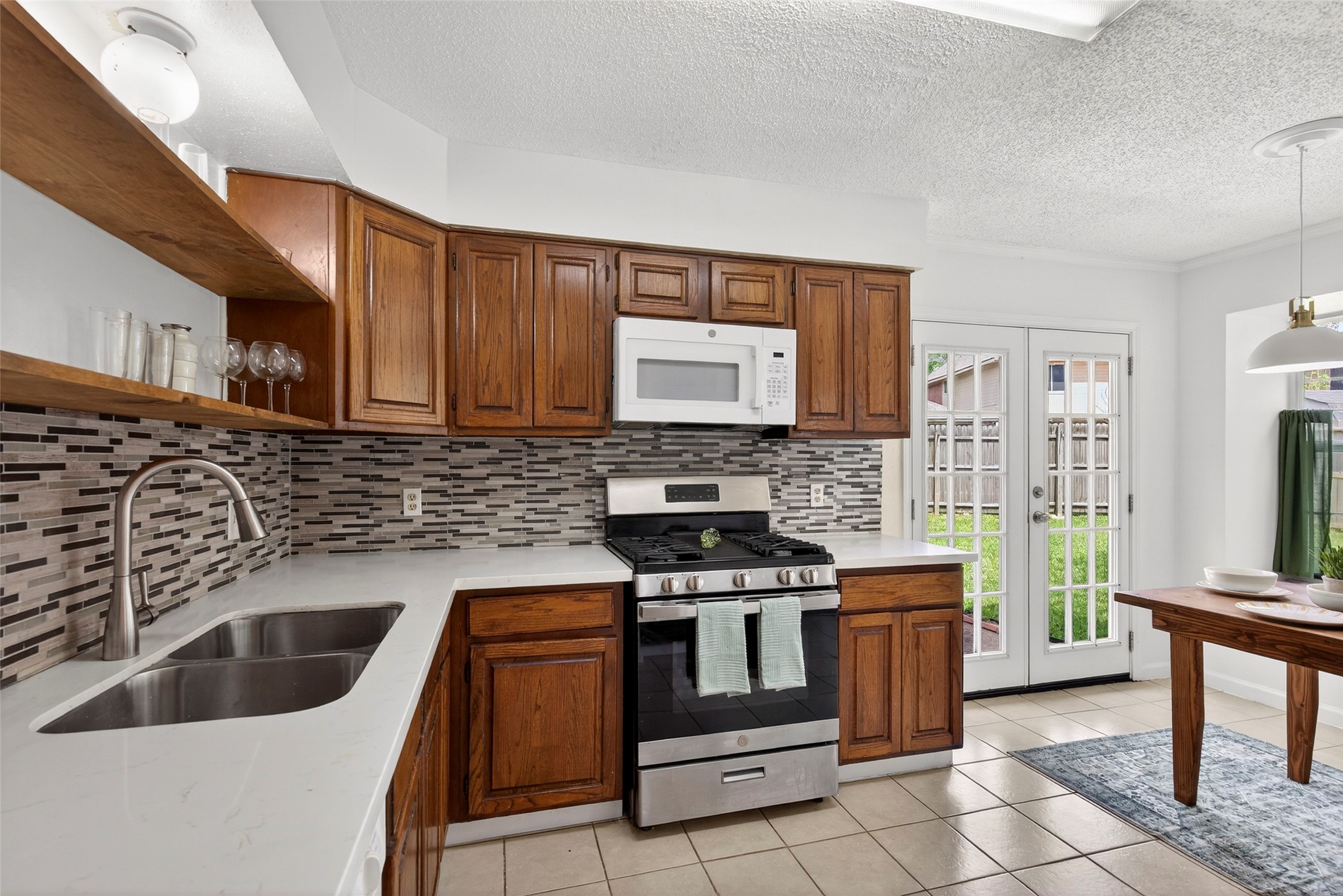 9206 Kirkleigh Lane Spring, TX 77379 - Photo 16 of 47