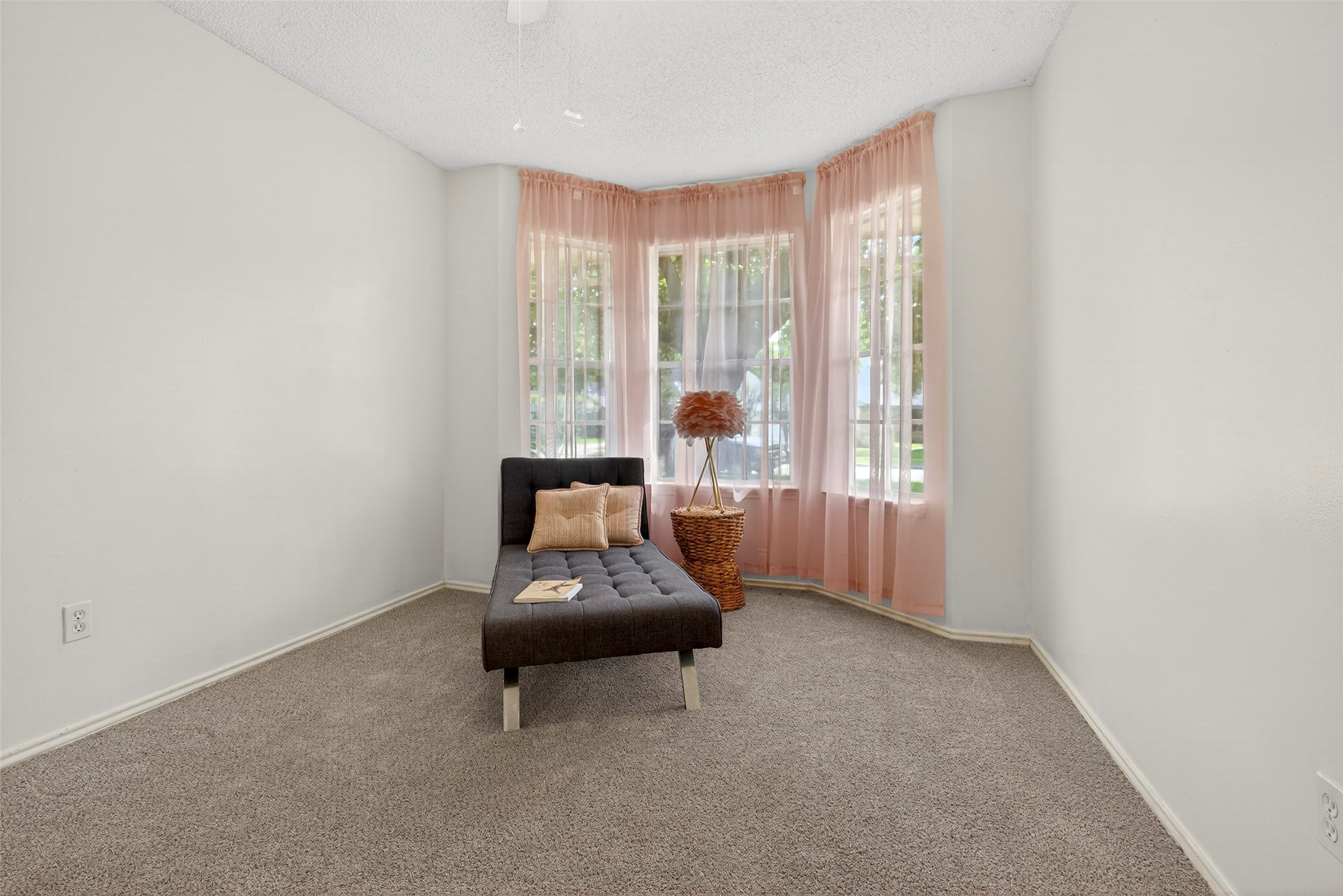 9206 Kirkleigh Lane Spring, TX 77379 - Photo 24 of 47 2n bedroom with bay windows. Perfect for a girl!