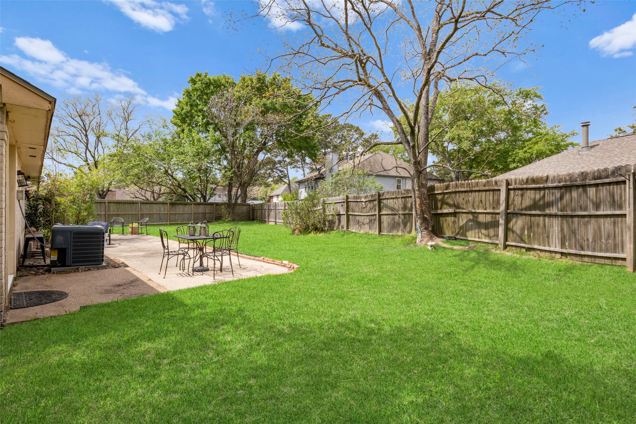 9206 Kirkleigh Lane Spring, TX 77379 - Photo 34 of 47