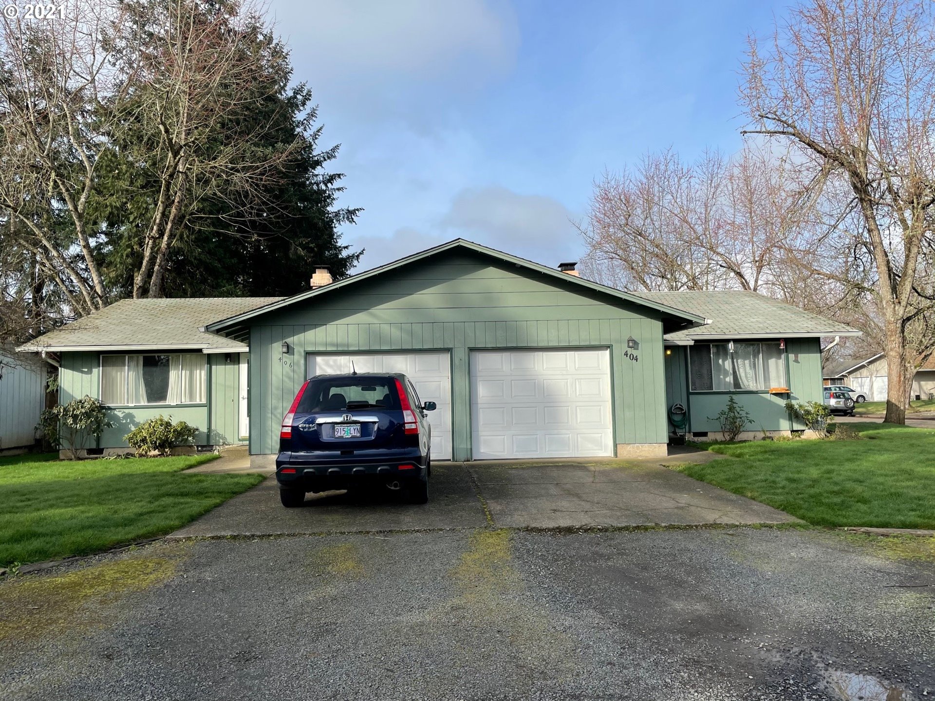 404 South 51st Place Springfield, OR 97478 - Photo 1 of 28 Gallery Image 1