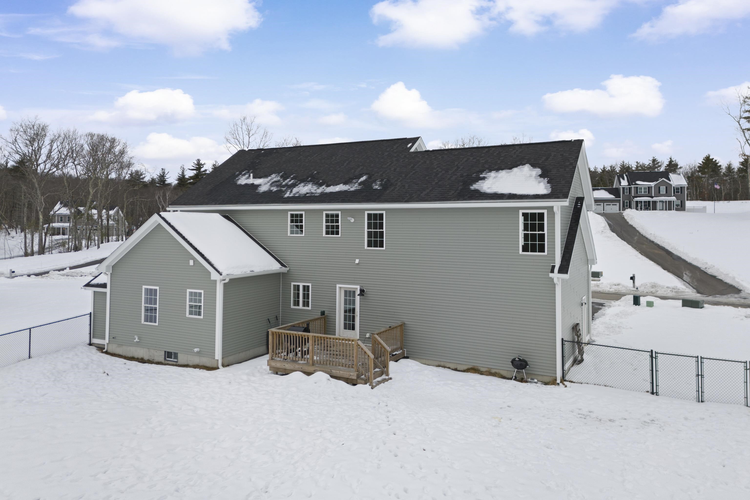 19 Daniel Road Derry, NH 03038 - Photo 11 of 53