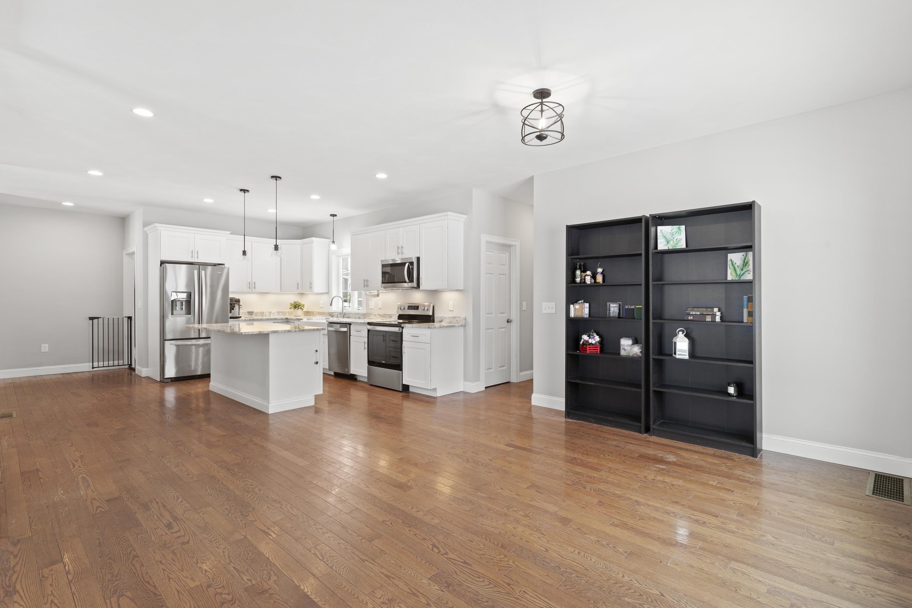 19 Daniel Road Derry, NH 03038 - Photo 17 of 53