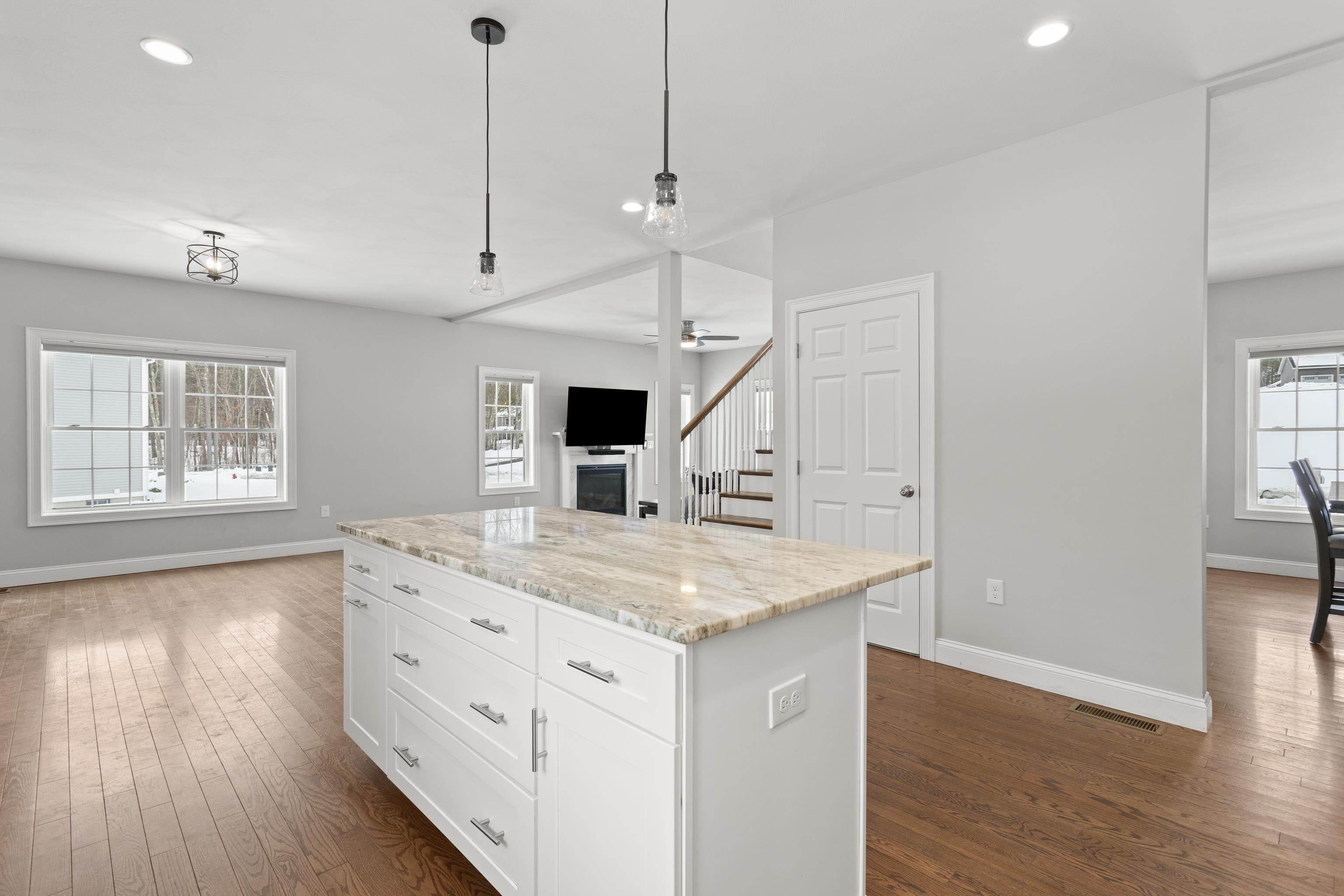 19 Daniel Road Derry, NH 03038 - Photo 23 of 53