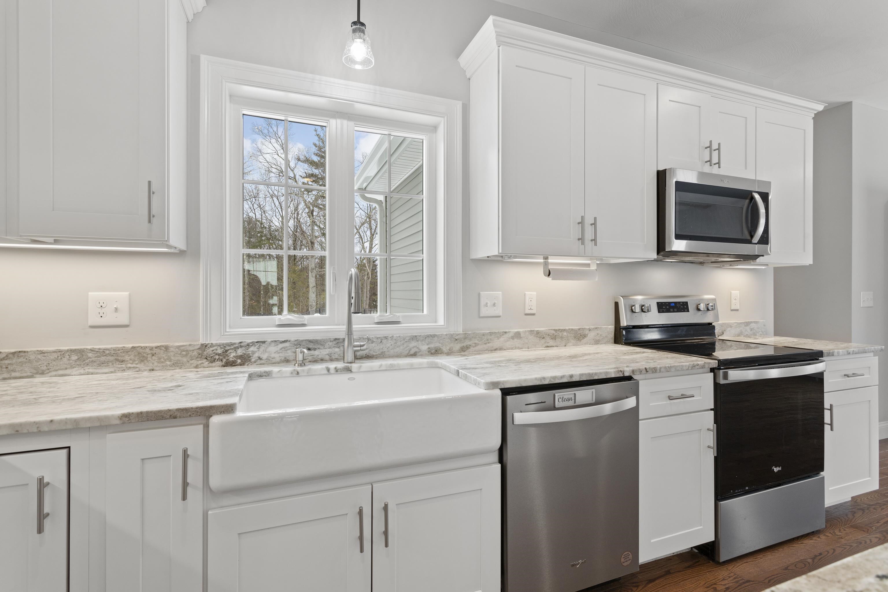 19 Daniel Road Derry, NH 03038 - Photo 24 of 53