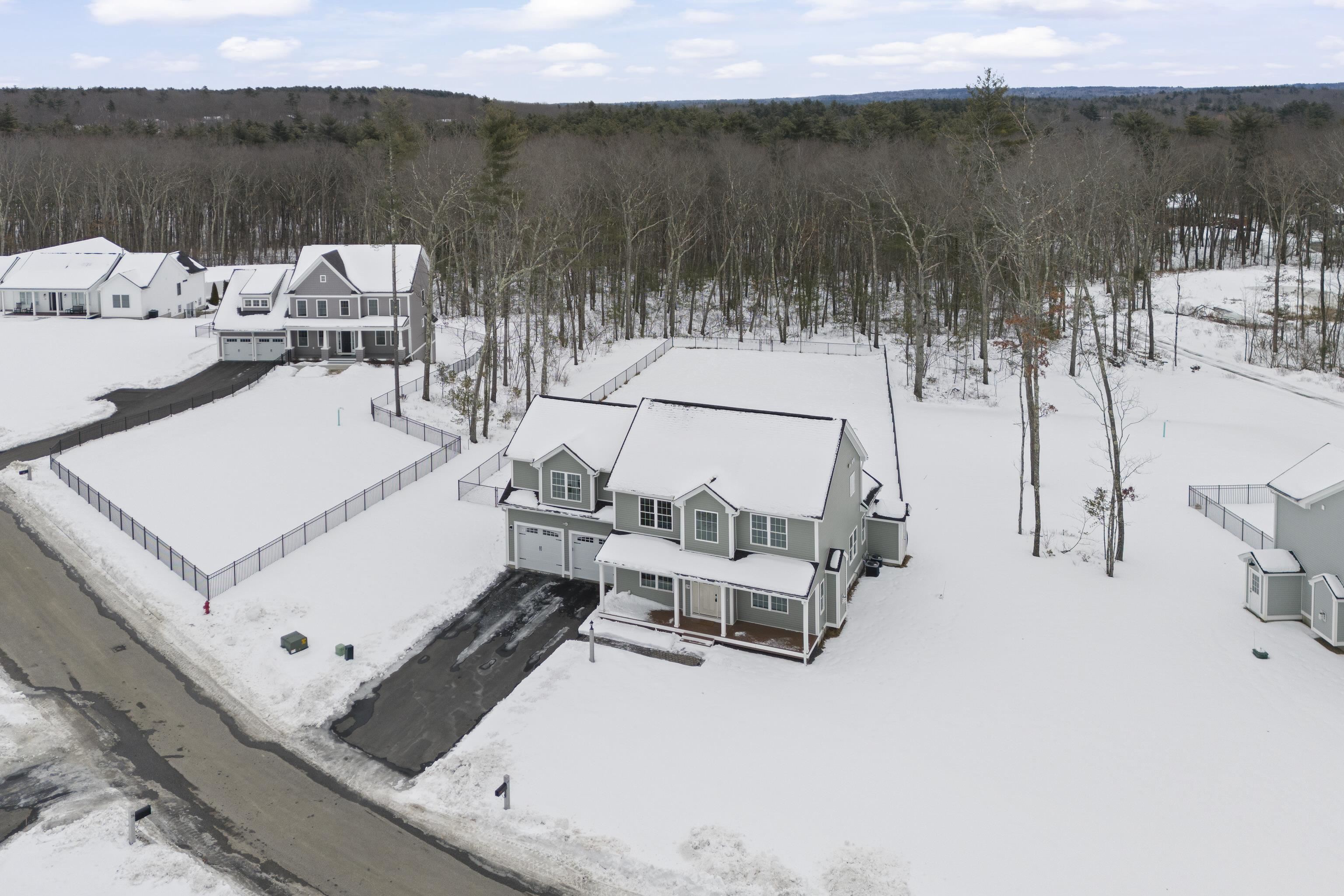 19 Daniel Road Derry, NH 03038 - Photo 4 of 53