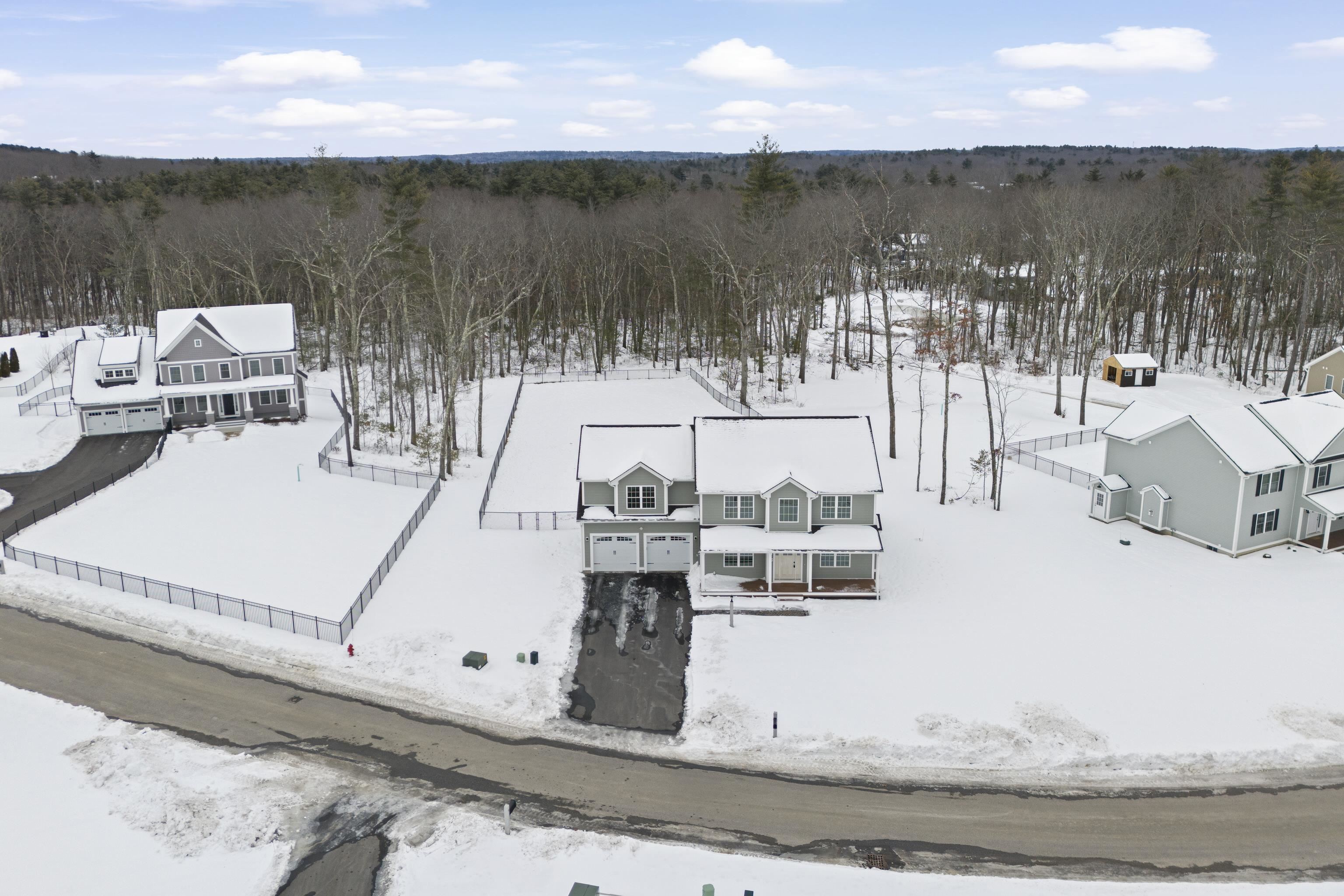 19 Daniel Road Derry, NH 03038 - Photo 5 of 53