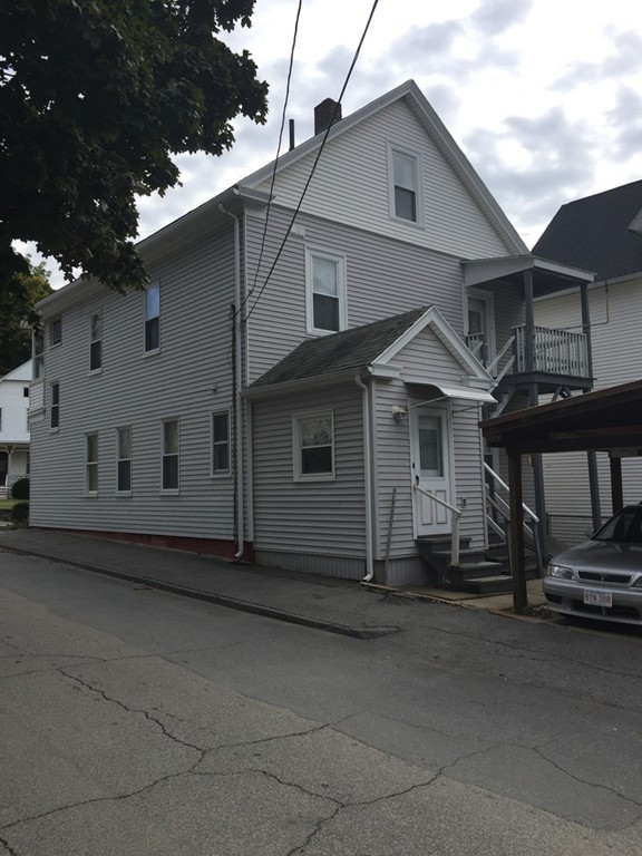 186 Vernon Street Worcester, MA 01607 - Photo 3 of 26 Gallery Image 3