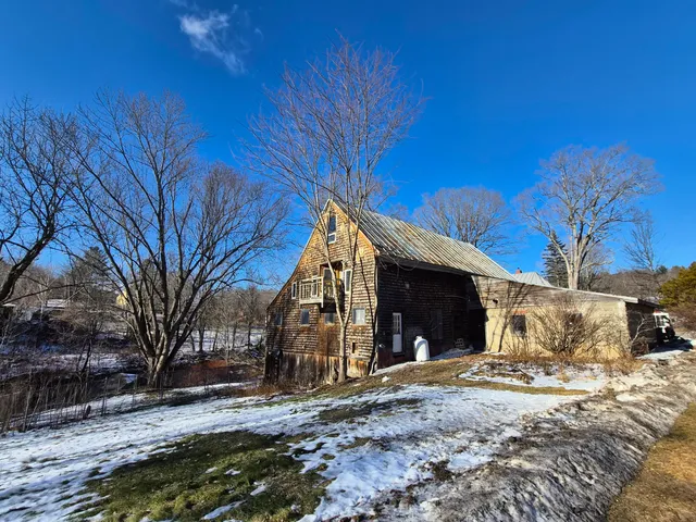$380,000 | 17 Cummings Hill Road, Temple, ME 04984
