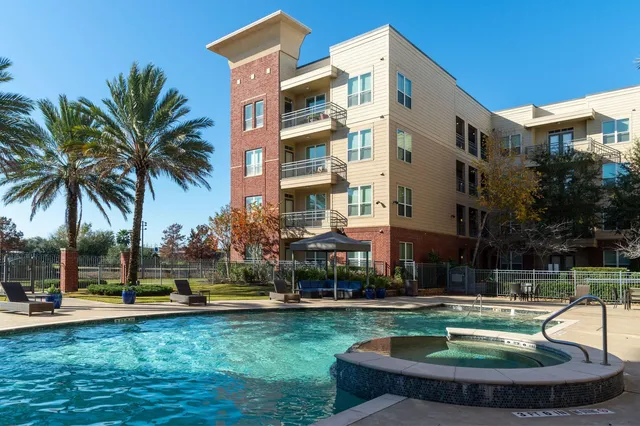 $1,364 | 8877 Lakes At 610 Drive, Unit 123, Houston, TX 77054