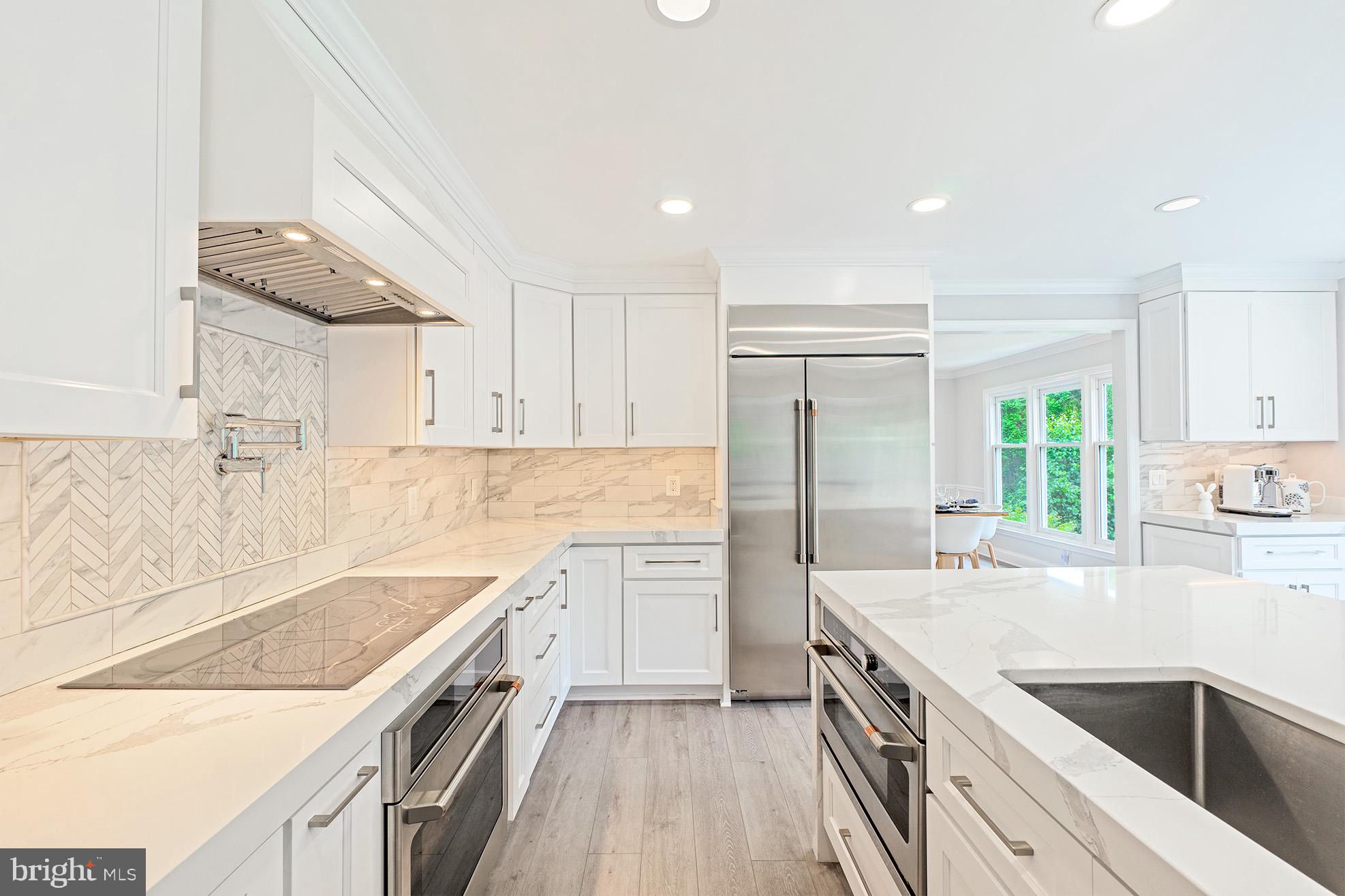 10000 Cloverdale Place Vienna, VA 22182 - Photo 13 of 59