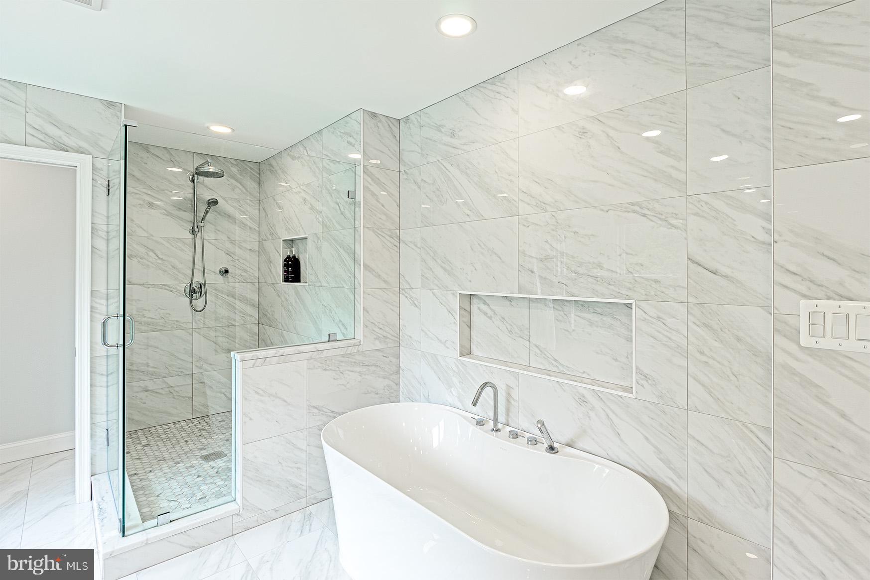 10000 Cloverdale Place Vienna, VA 22182 - Photo 27 of 59