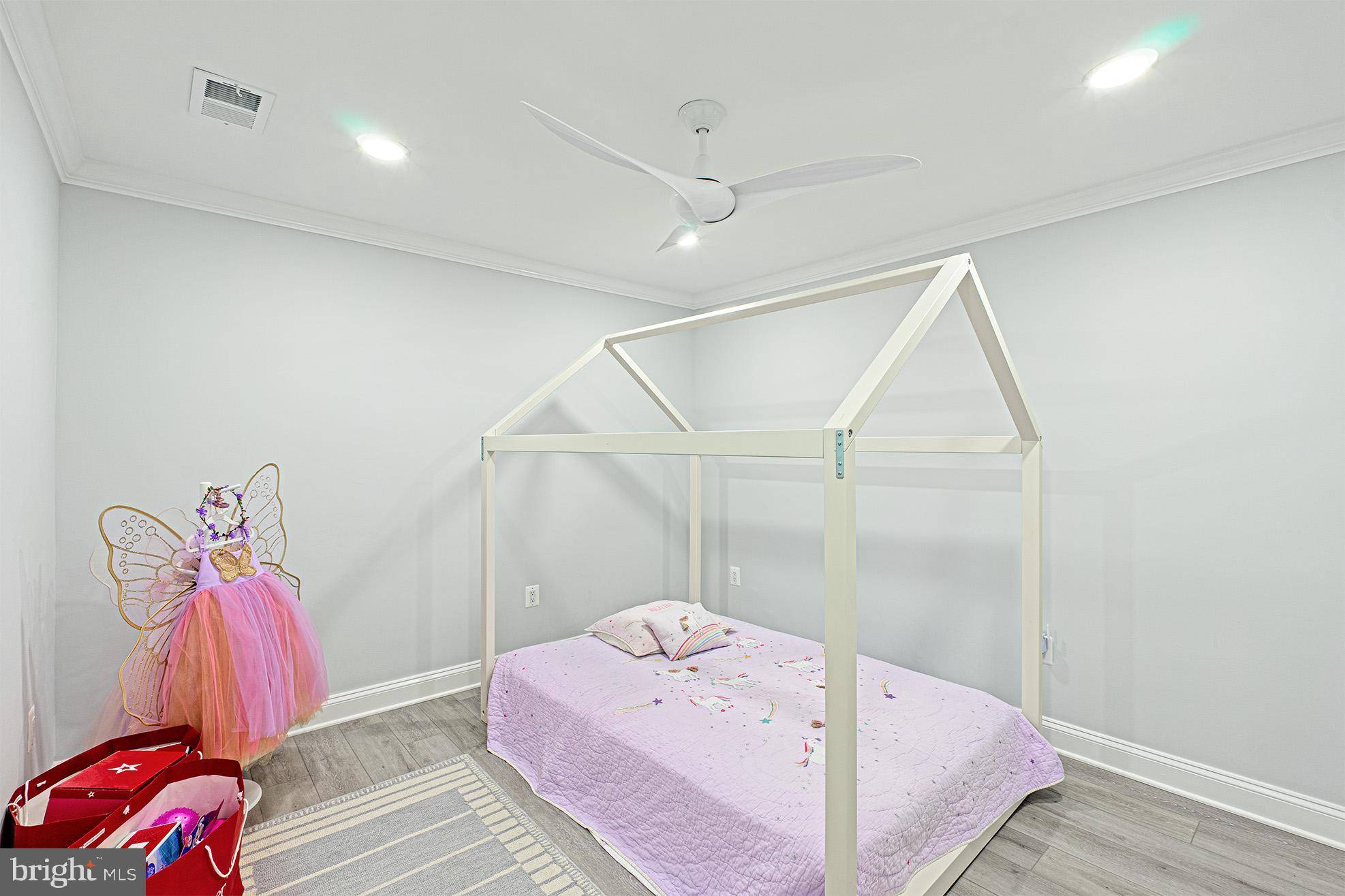 10000 Cloverdale Place Vienna, VA 22182 - Photo 29 of 59