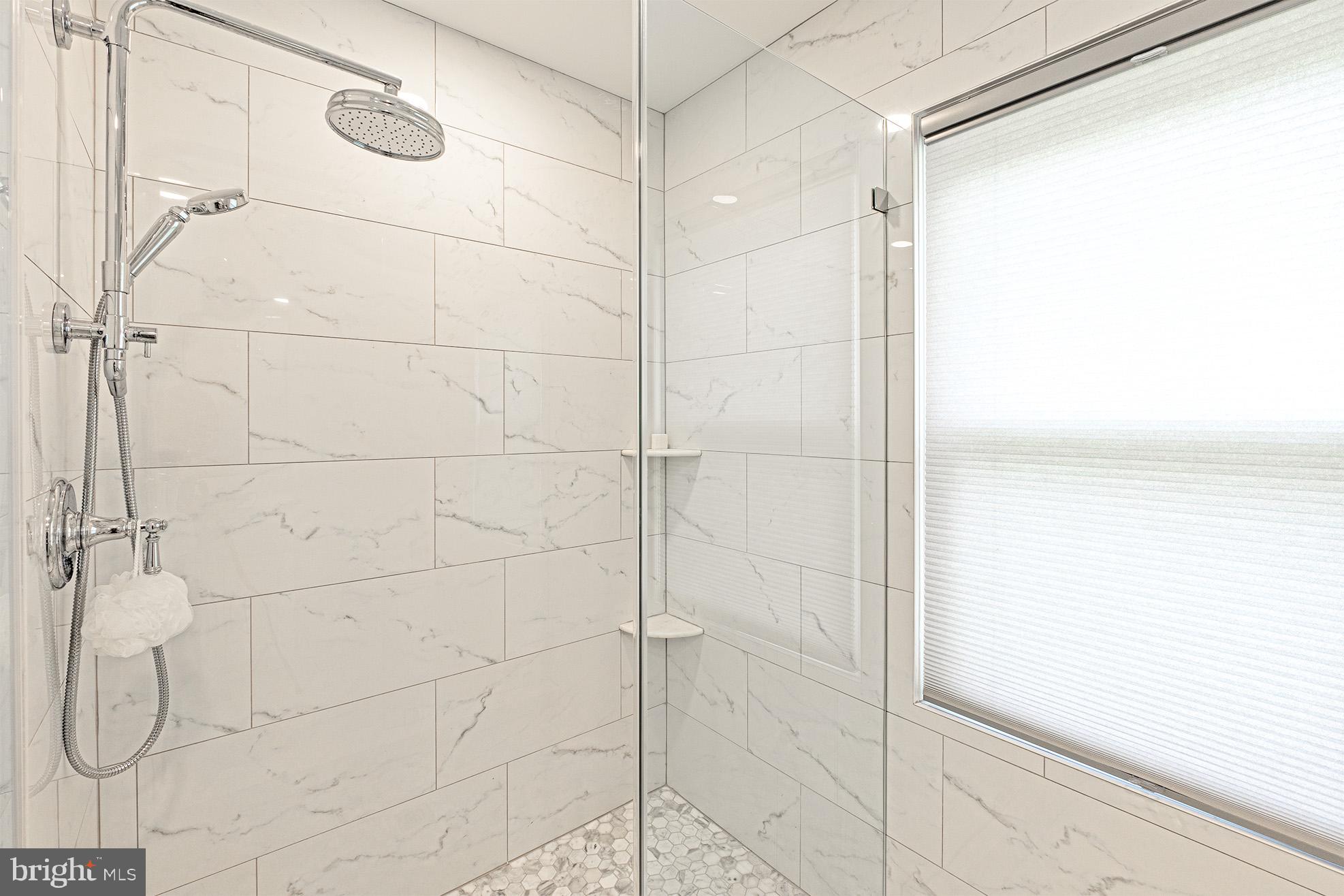 10000 Cloverdale Place Vienna, VA 22182 - Photo 34 of 59