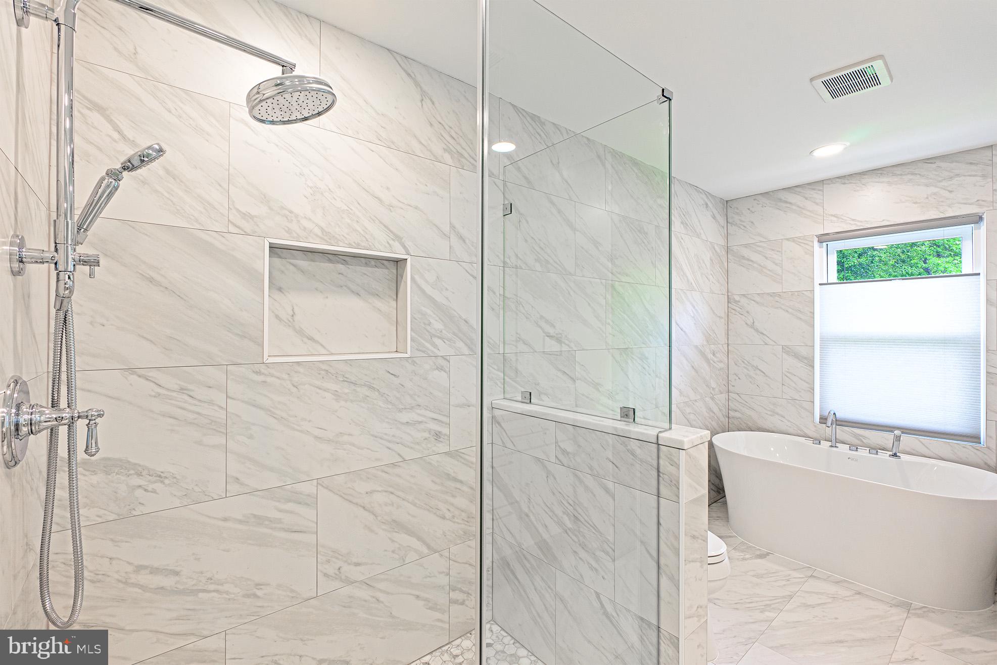 10000 Cloverdale Place Vienna, VA 22182 - Photo 39 of 59