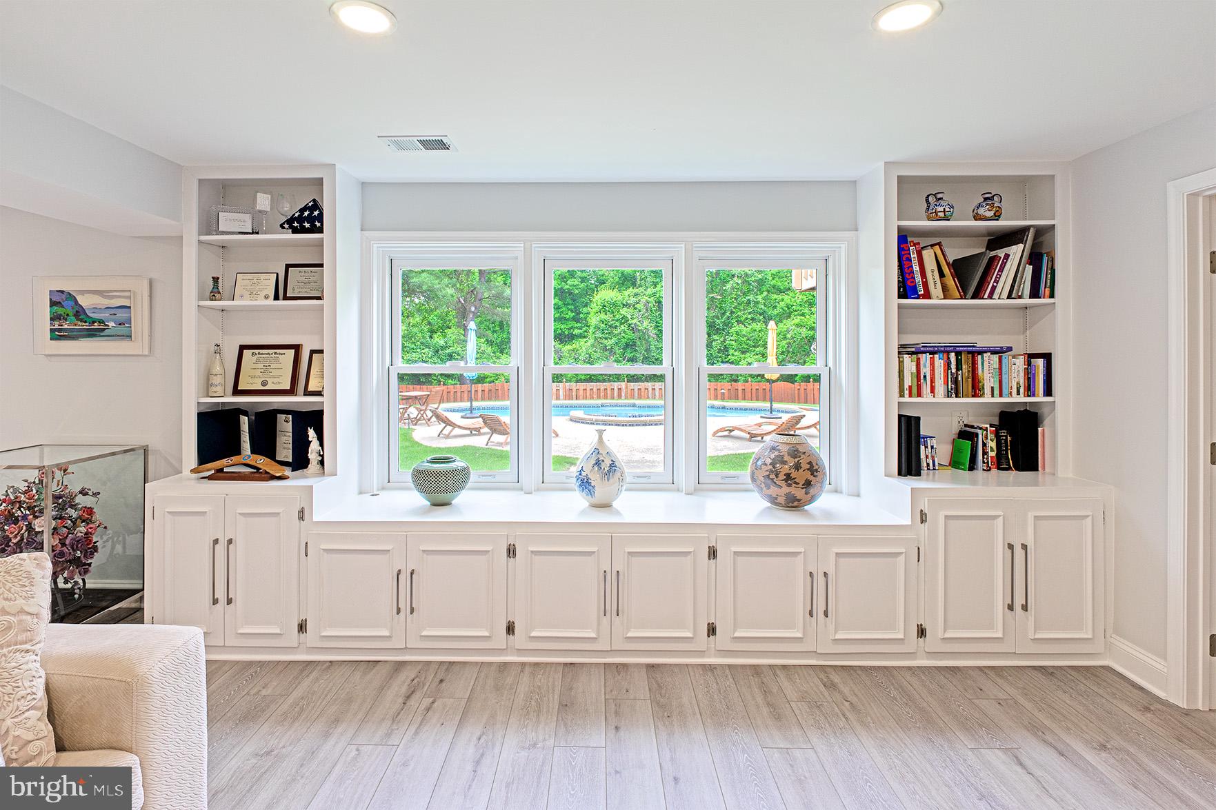 10000 Cloverdale Place Vienna, VA 22182 - Photo 45 of 59