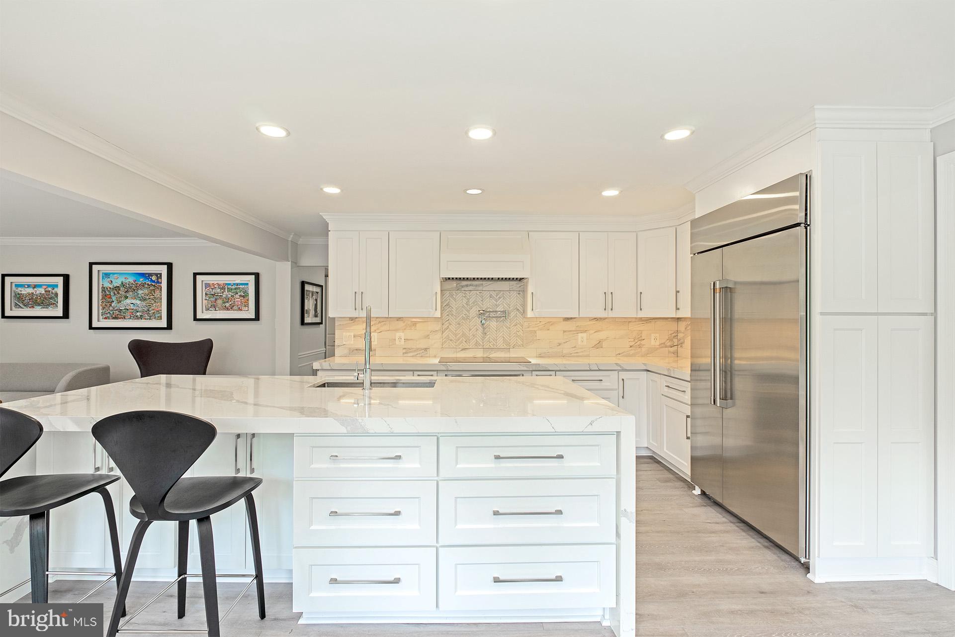 10000 Cloverdale Place Vienna, VA 22182 - Photo 10 of 59