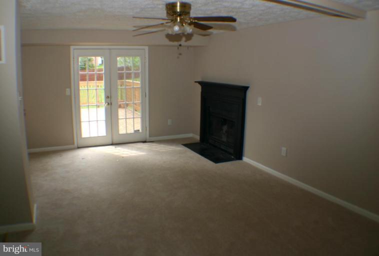 12 True Road Stafford, VA 22556 - Photo 4 of 6 Family Room