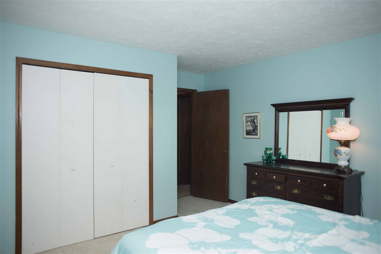 3888 Manchester Road Traverse City, MI 49686 - Photo 15 of 25 1839693-14.JPG