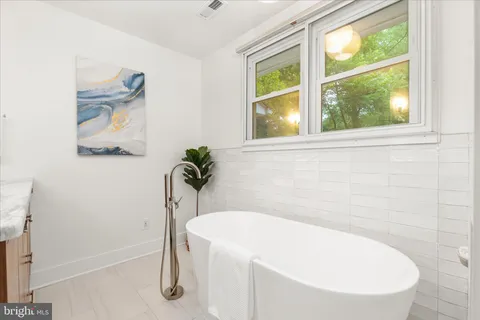 $799,999 | 4111 Denfeld Avenue, Kensington, MD 20895