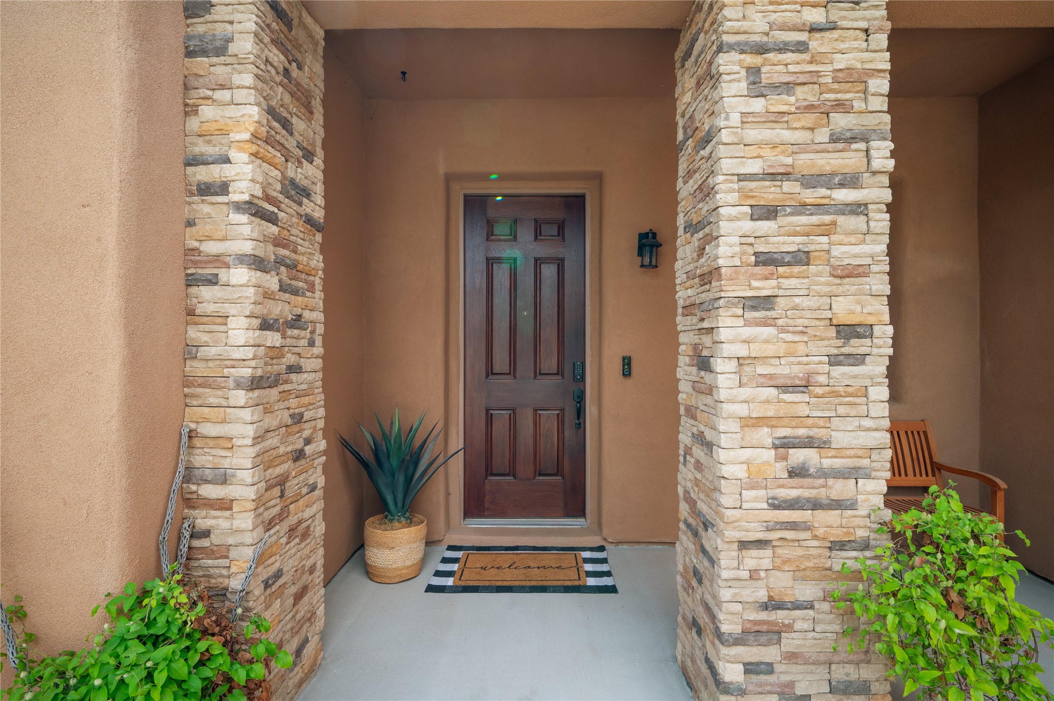7320 Rio Del Sol Santa Fe, NM 87507 - Photo 2 of 23