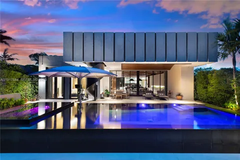 $4,999,000 | 8055 Noremac Avenue, Miami Beach, FL 33141