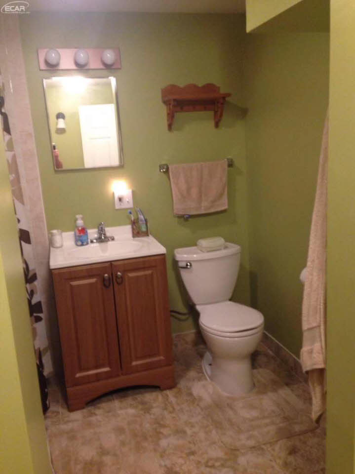 5130 East Coldwater Road Flint, MI 48506 - Photo 29 of 30 21203556-28.JPG