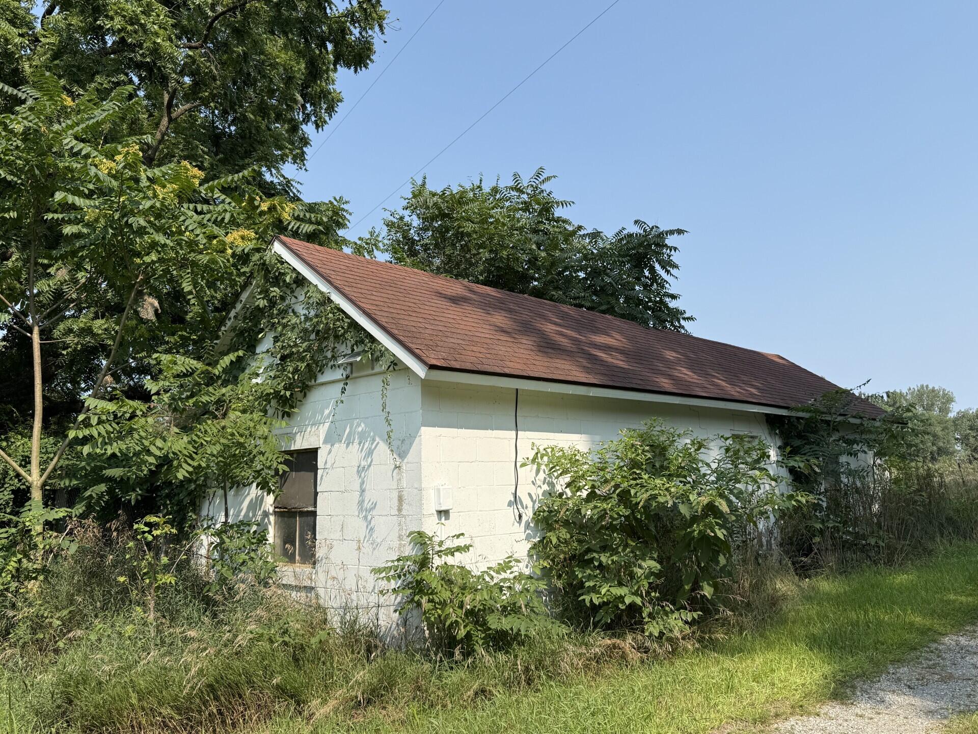 6555 West Bleck Road La Porte, IN 46350 - Photo 44 of 44 Barn