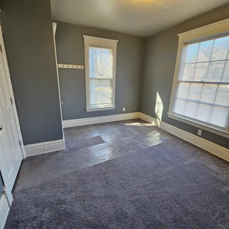 $159,900 | 945 North Avenue, Rockford, IL 61103