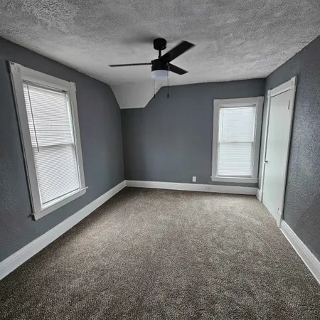 $159,900 | 945 North Avenue, Rockford, IL 61103