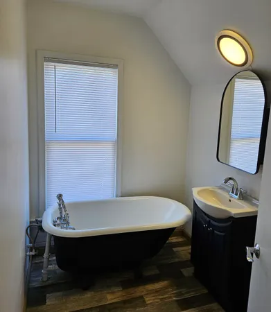 $159,900 | 945 North Avenue, Rockford, IL 61103