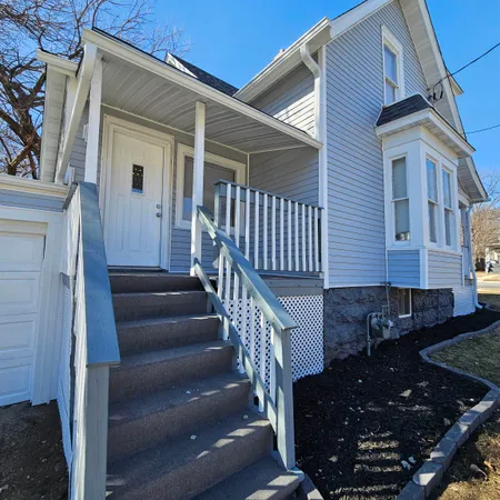 $159,900 | 945 North Avenue, Rockford, IL 61103
