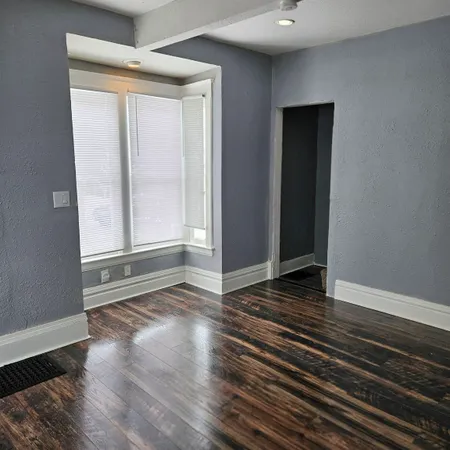$159,900 | 945 North Avenue, Rockford, IL 61103