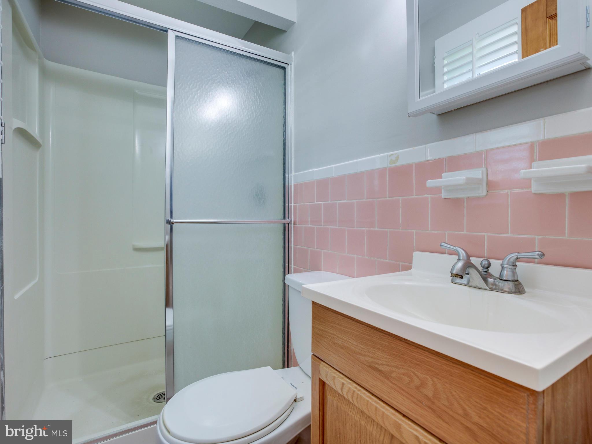 1011 Collingwood Road Alexandria, VA 22308 - Photo 19 of 30 Bath