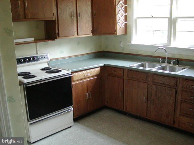 2924 Papermill Road Winchester, VA 22601 - Photo 19 of 30 Kitchen