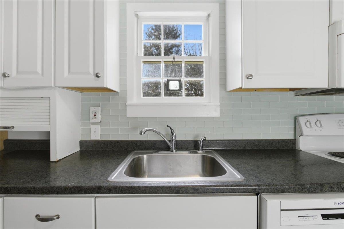 2837 Main Street Manchester, VT 05254 - Photo 4 of 27