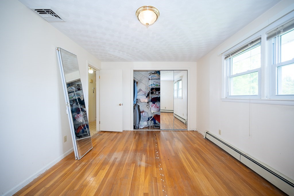 27 Chevy Chase Road Worcester, MA 01606 - Photo 14 of 29