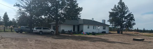$1,599,000 | 23456 Highway 20, Bend, OR 97701