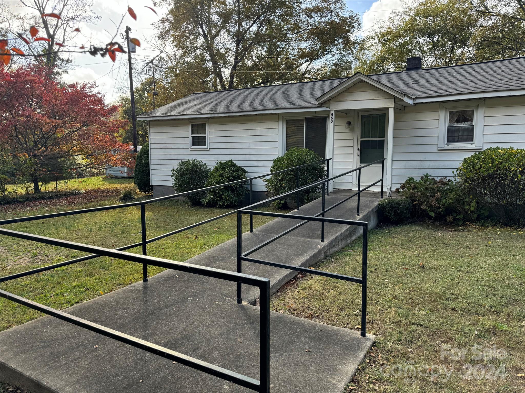 560 Harris Road Salisbury, NC 28147 - Photo 1 of 14 Gallery Image 1