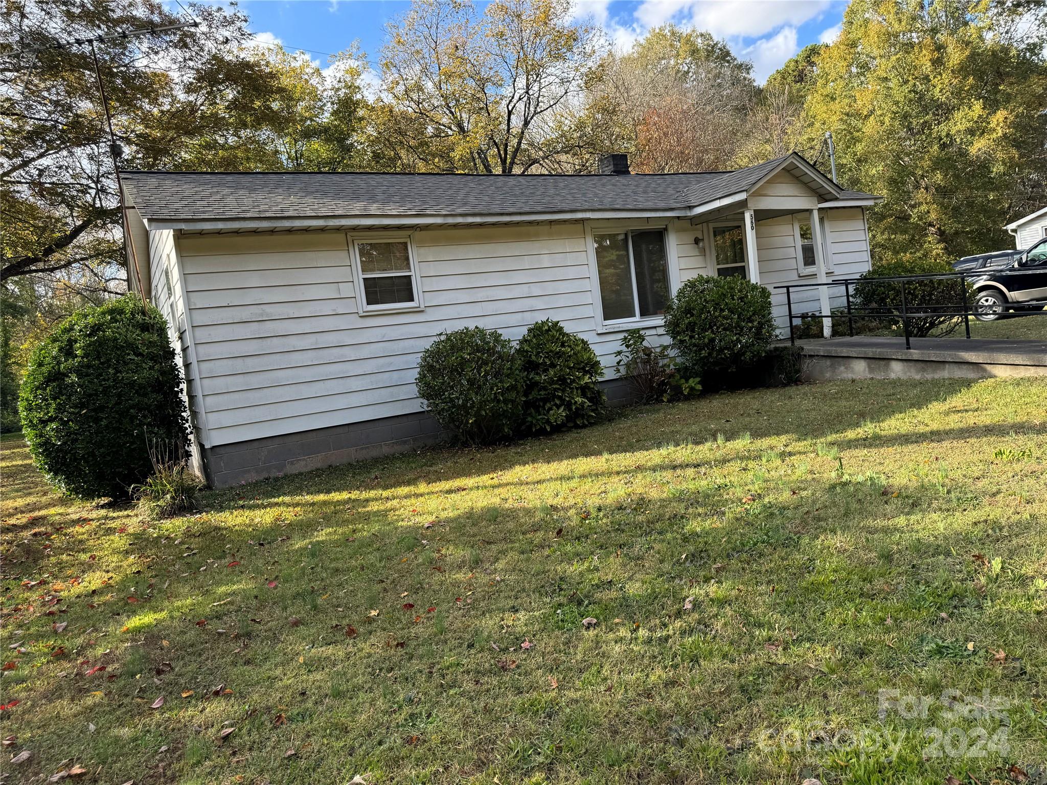 560 Harris Road Salisbury, NC 28147 - Photo 2 of 14 Gallery Image 2