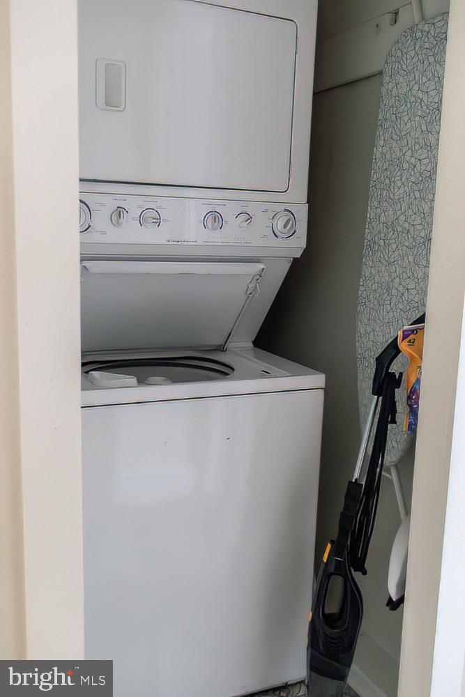 100 West End, Unit 1 Cambridge, MD 21613 - Photo 12 of 26 Stackable washer and dryer