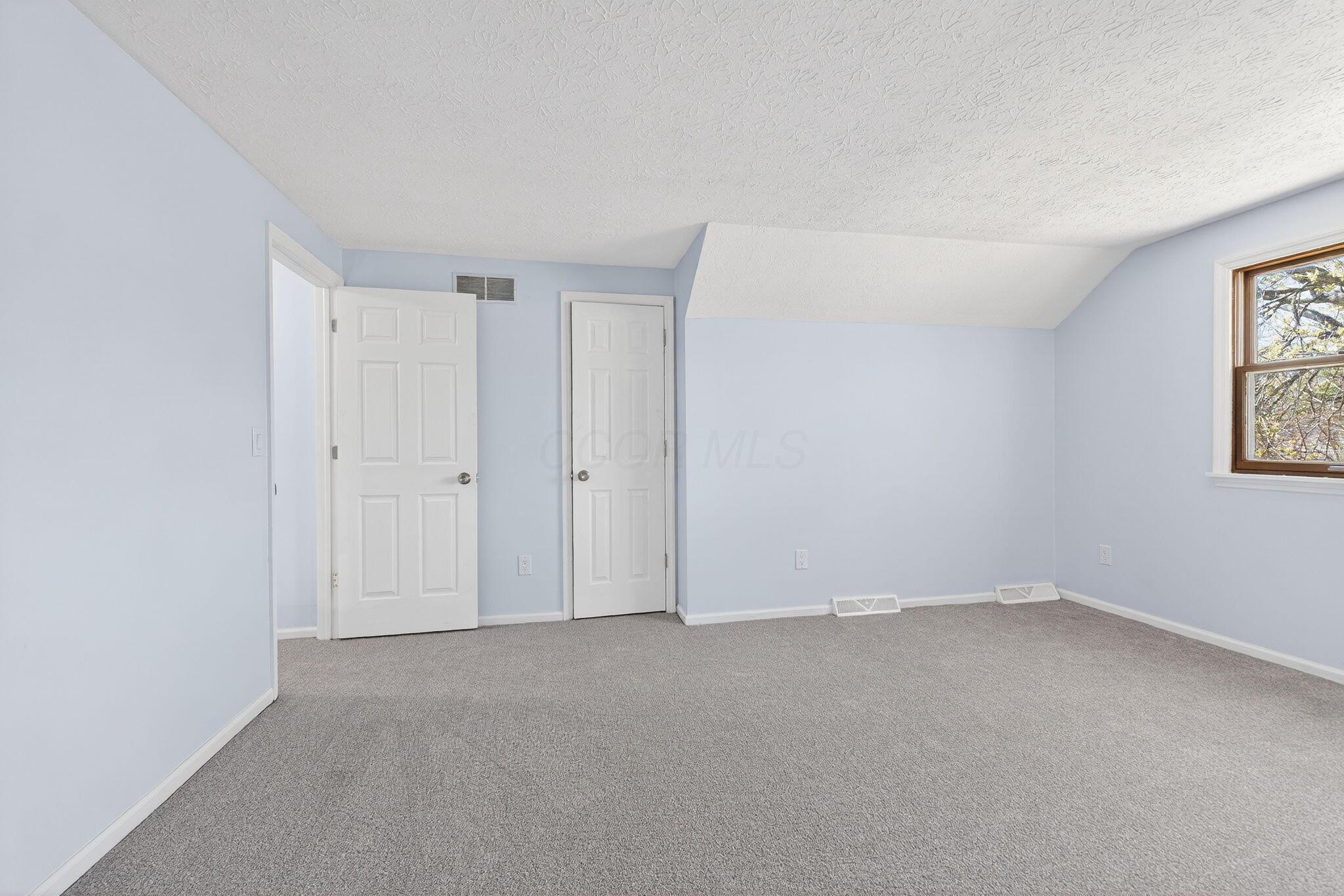 4985 Dellen Road Groveport, OH 43125 - Photo 40 of 60 4985 Dellen Rd (Interior)-33